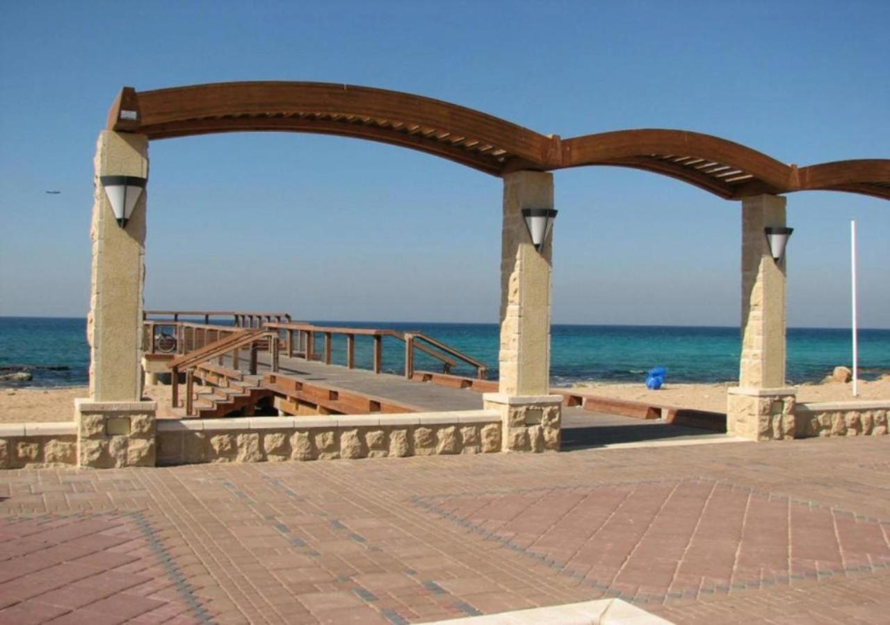 Balfour Sea View City Center Nahariya Exterior foto