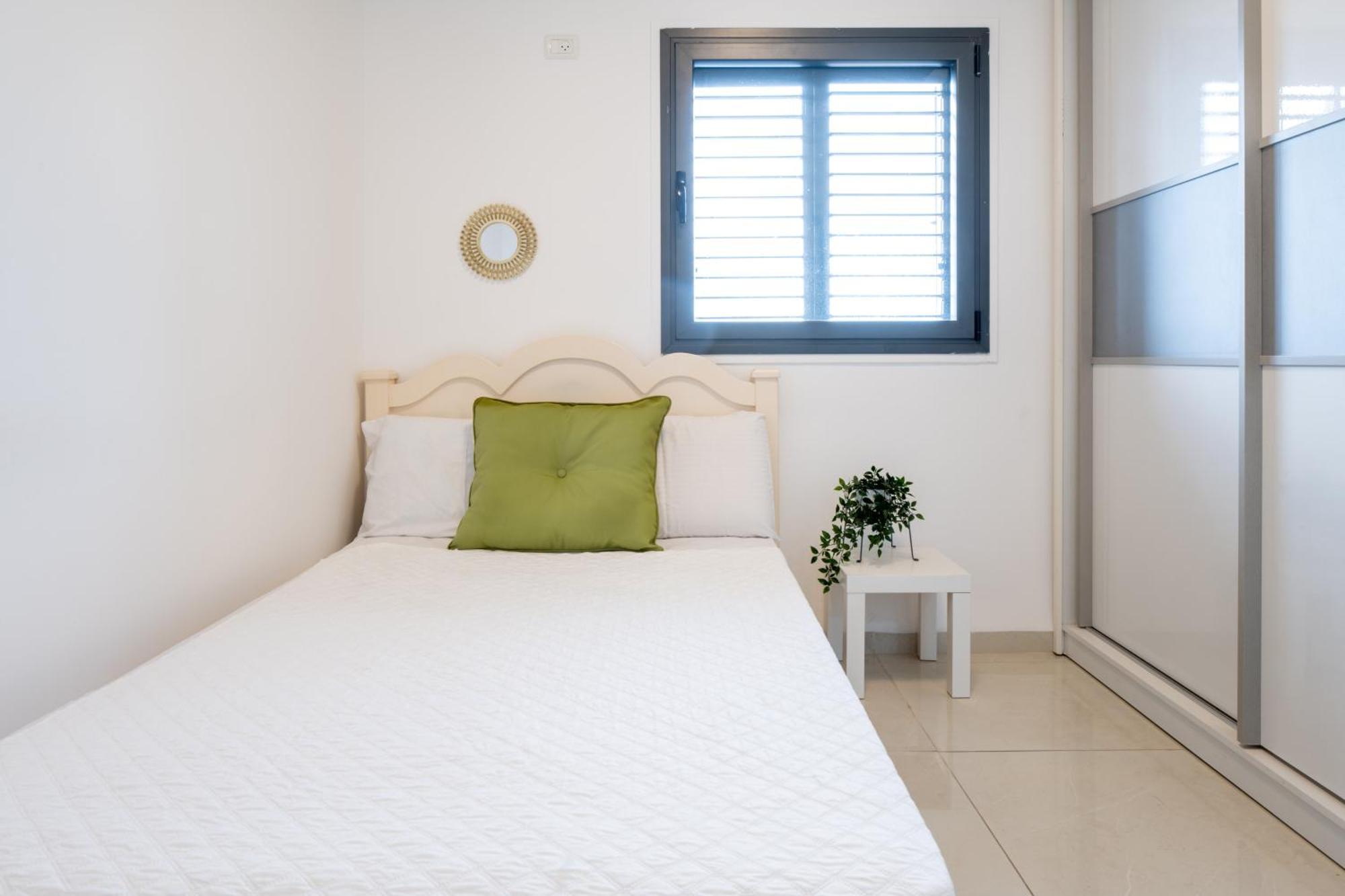 Balfour Sea View City Center Nahariya Exterior foto