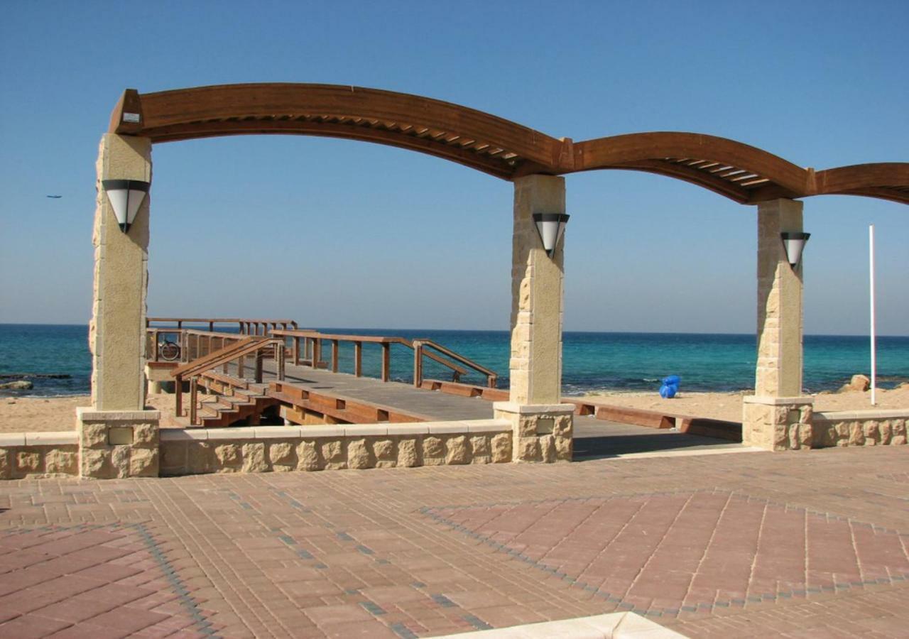 Balfour Sea View City Center Nahariya Exterior foto