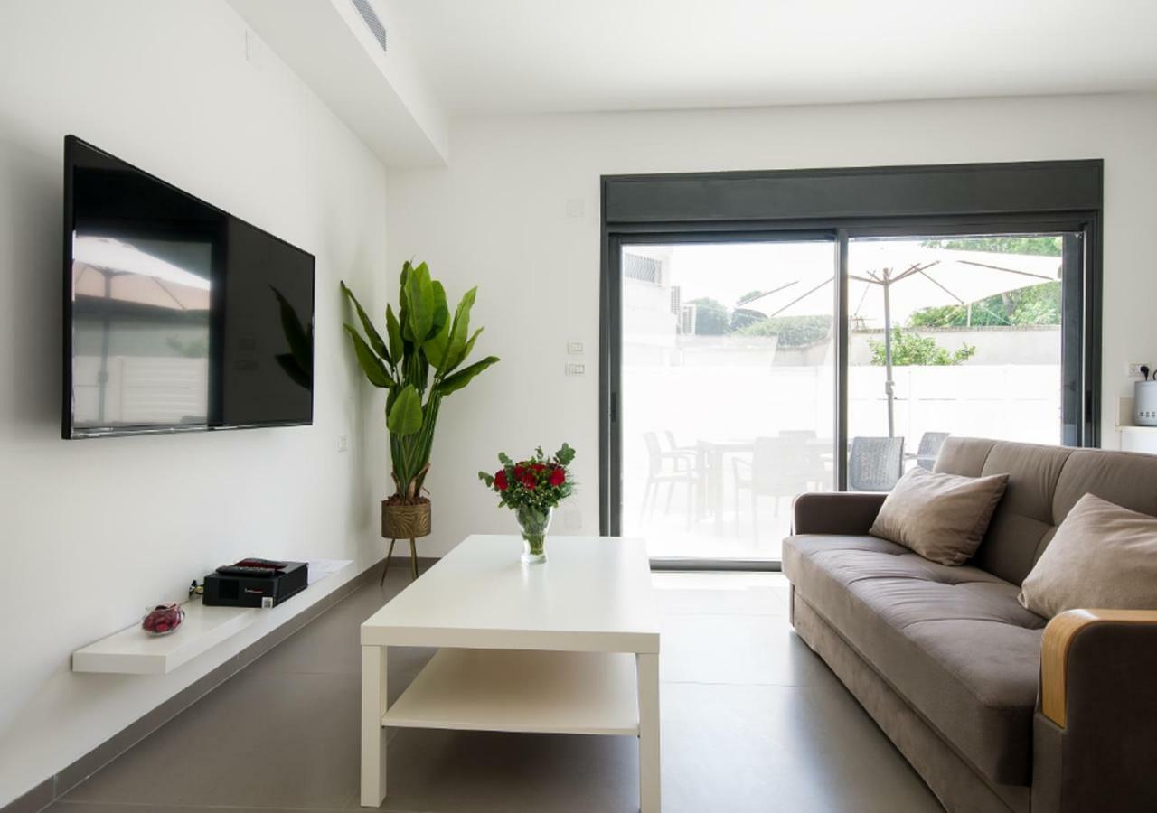 Balfour Sea View City Center Nahariya Exterior foto