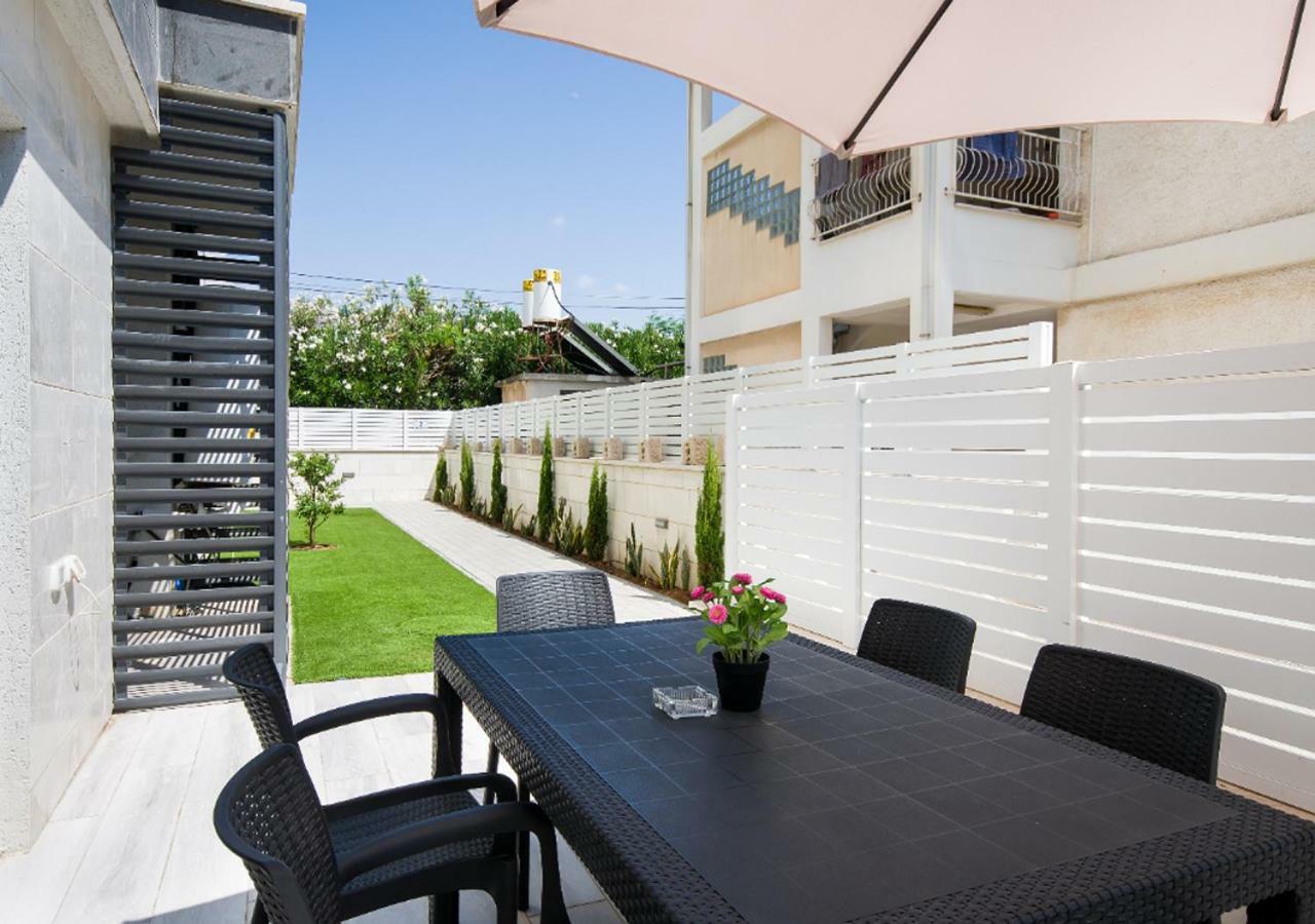 Balfour Sea View City Center Nahariya Exterior foto
